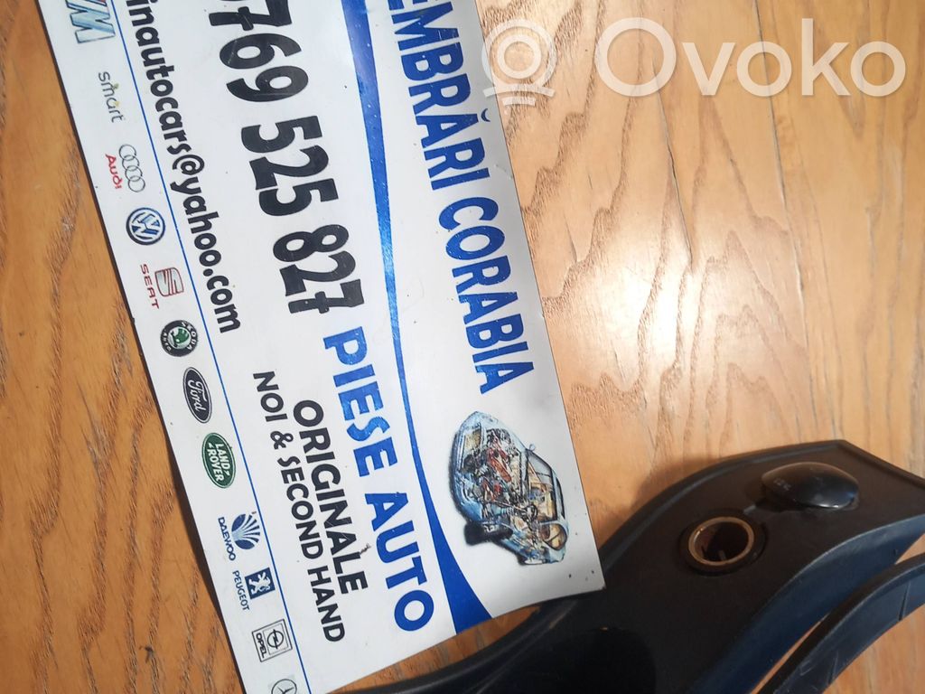 Citroen C4 I Consola central 