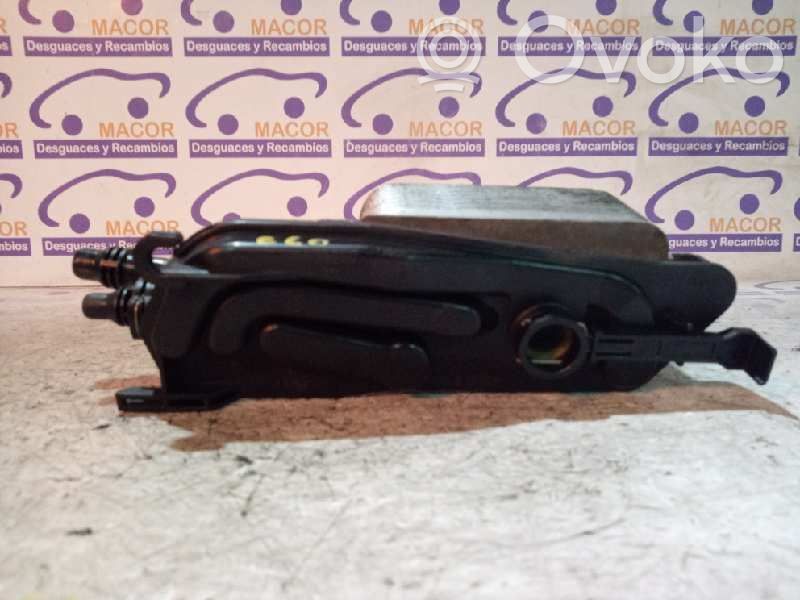 Variklio tepalo radiatorius   B2170