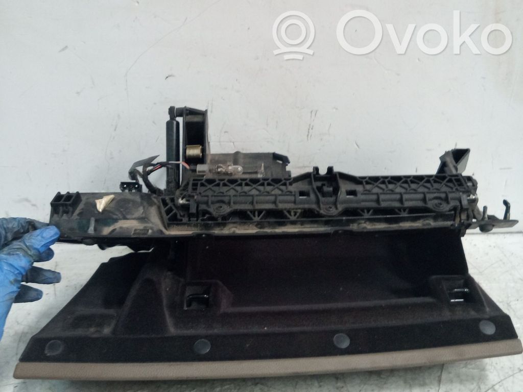 BMW 7 E65 E66 Guantera 