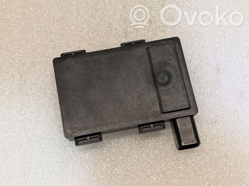 Sensor de radar Distronic   P0212898