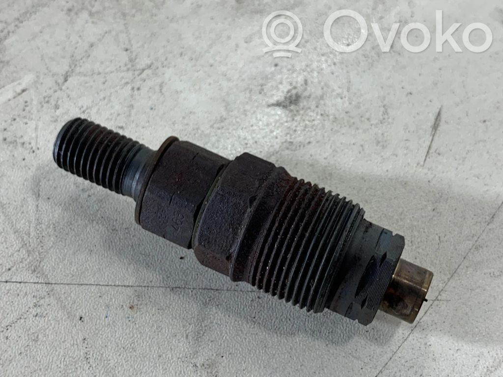 Opel Vectra B Fuel injector 
