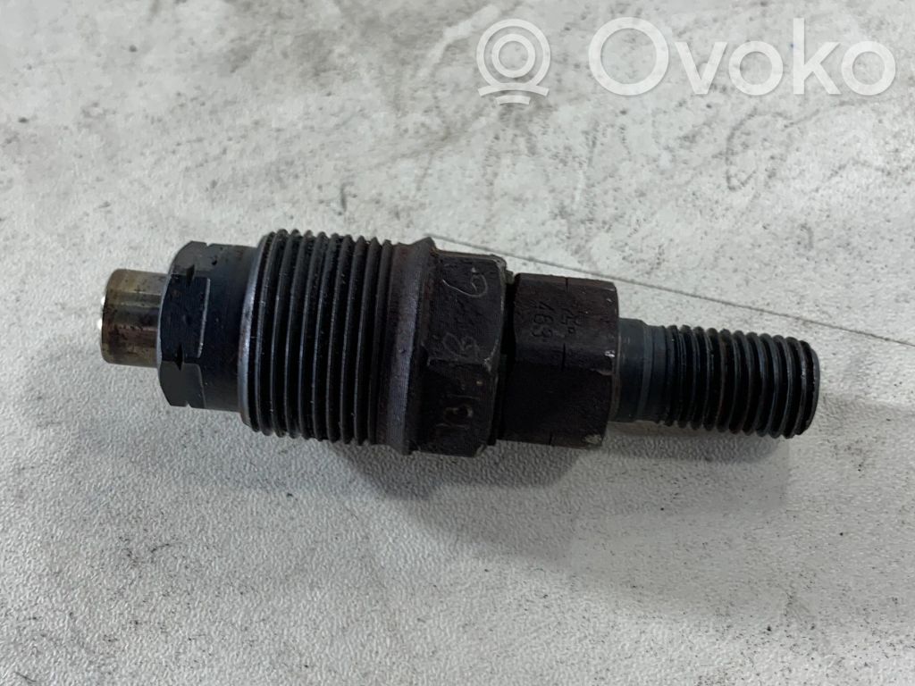 Opel Vectra B Fuel injector 