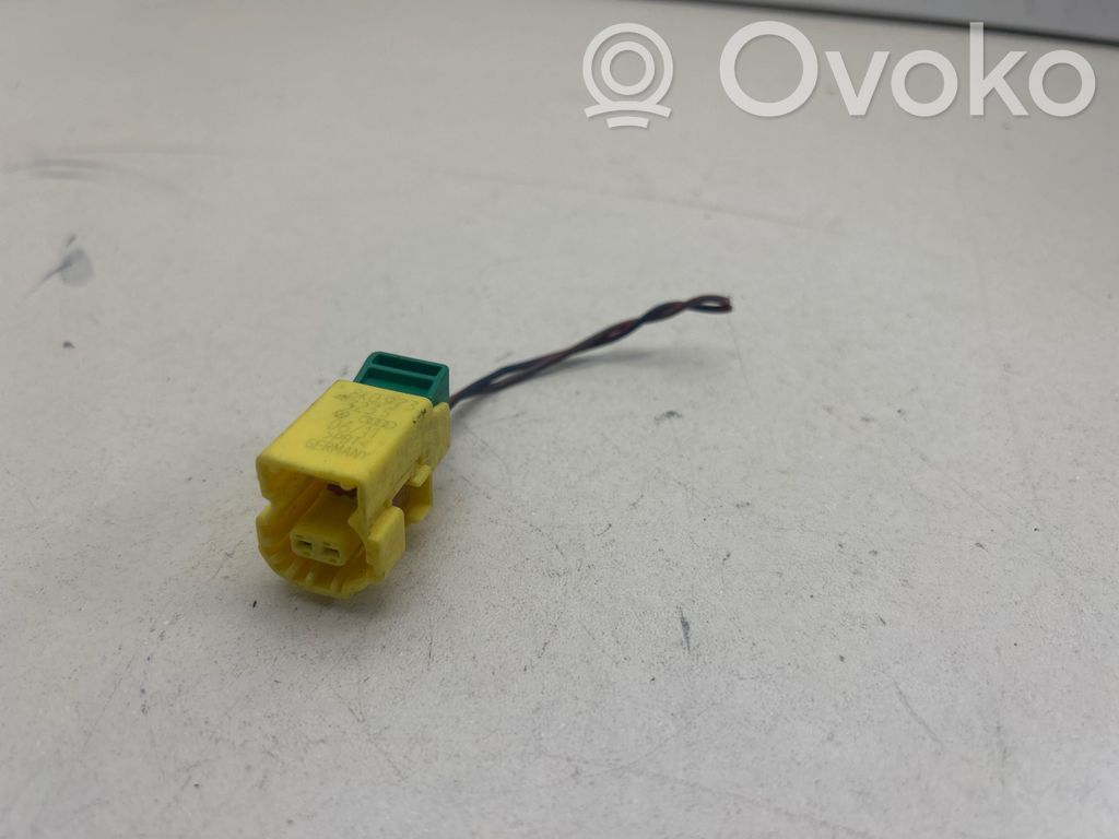 Volkswagen PASSAT CC Airbag deployment crash/impact sensor 