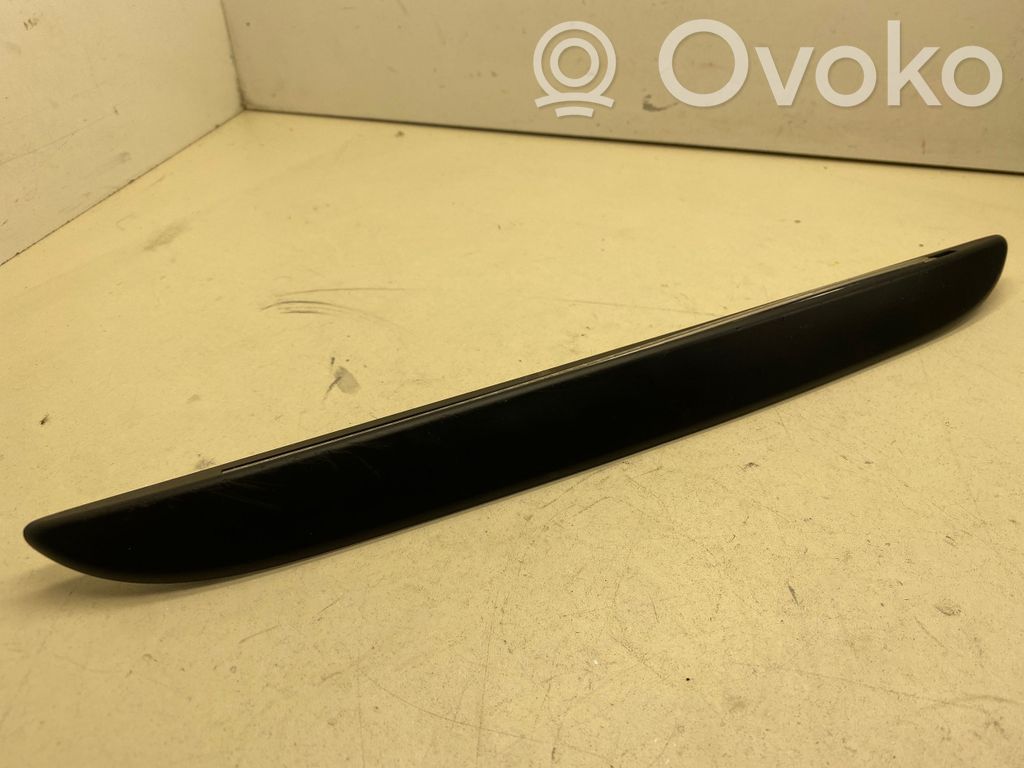 BMW 5 GT F07 Kita salono detalė 