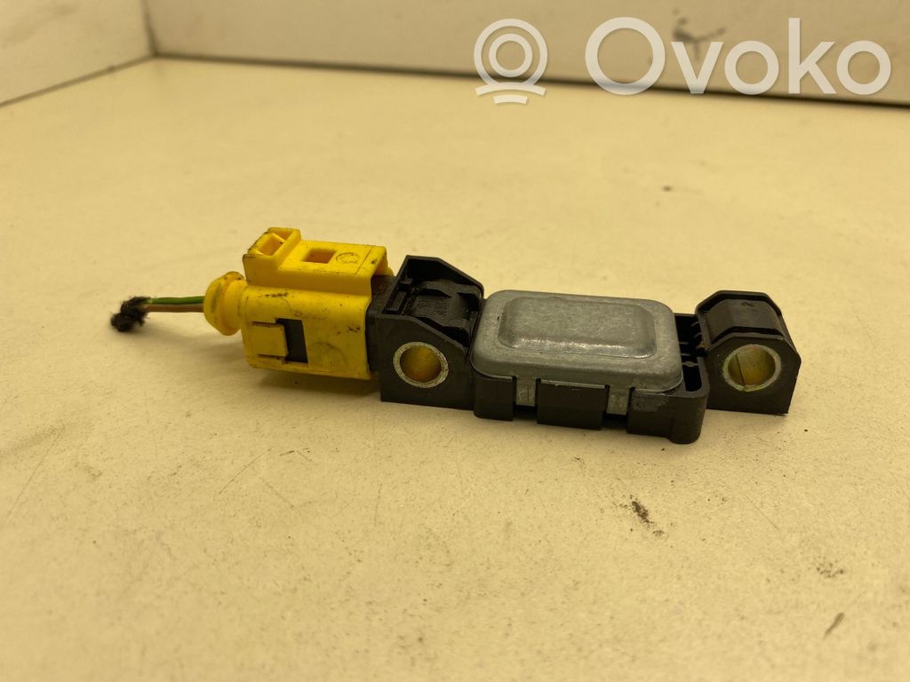 Czujnik uderzenia Airbag   4B0959643C,100403,0231A01L2Y8S,4B0959643E