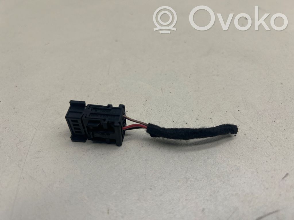 BMW 2 F46 Muu johtosarja 