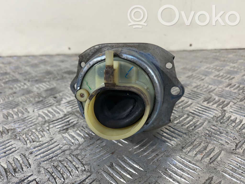 BMW X5 F15 Engine mount bracket 