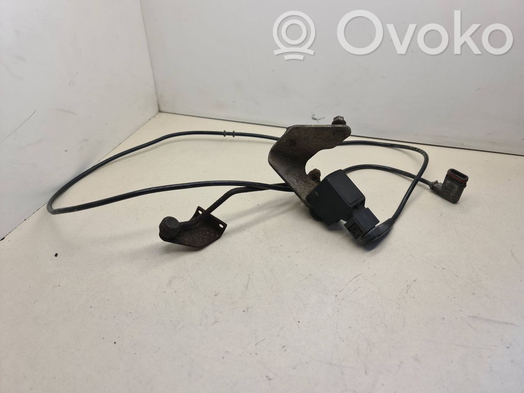 Mercedes-Benz E W211 Air suspension front height level sensor 