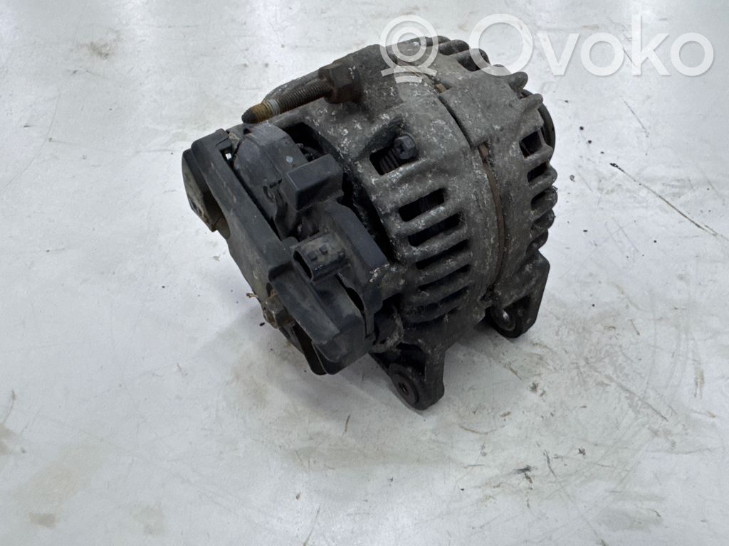 Renault Clio III Ģenerators 