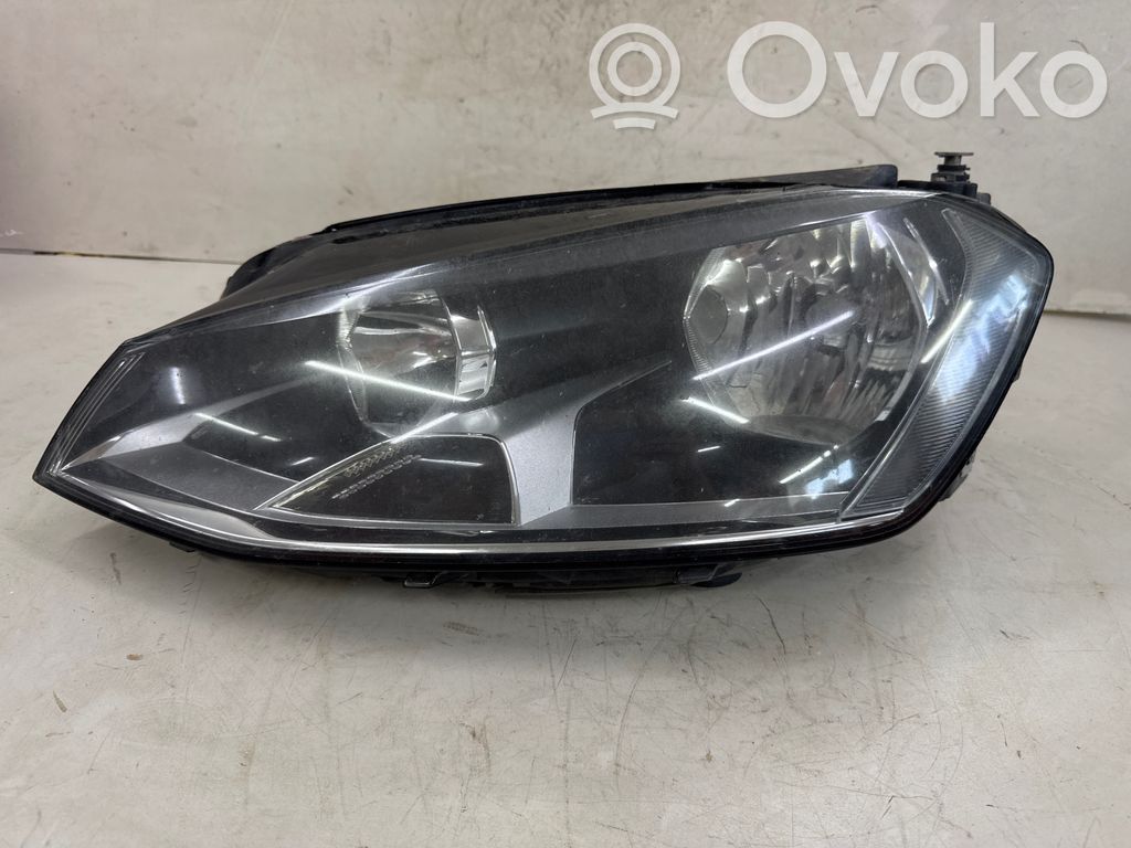 Volkswagen Golf VII Lampa przednia 