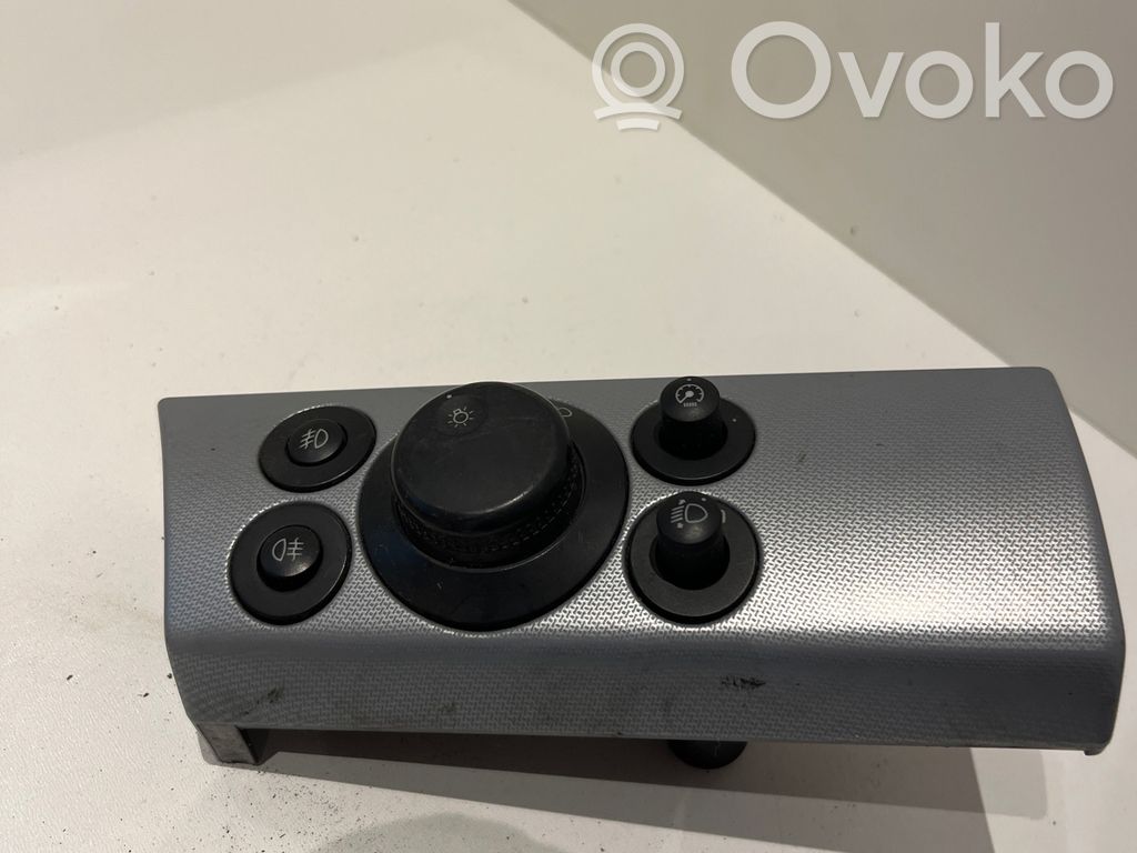 Opel Astra H Light switch 