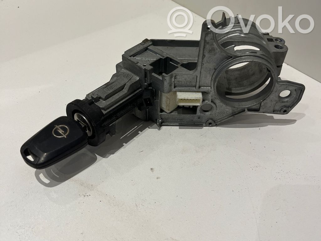Opel Astra H Ignition lock 