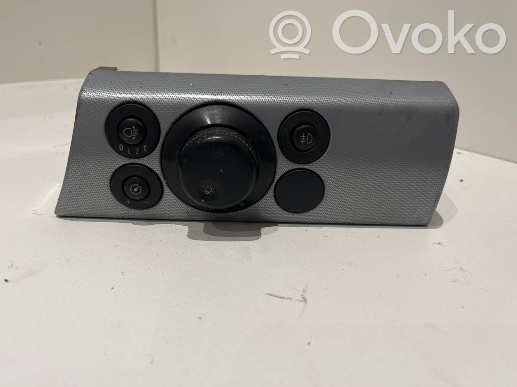 Opel Astra H Light switch 