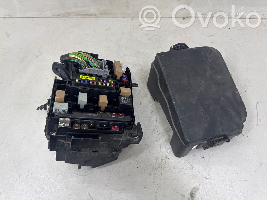 KIA Ceed Saugiklių blokas 