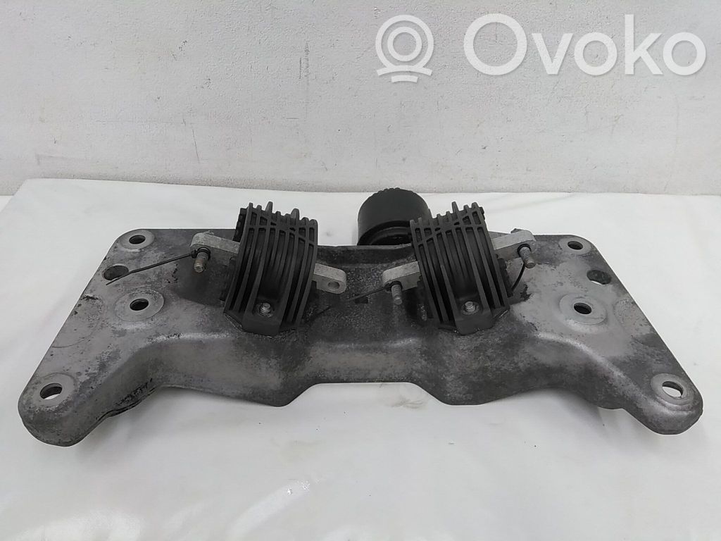 BMW 5 F10 F11 Mocowanie / Uchwyt skrzyni biegów 