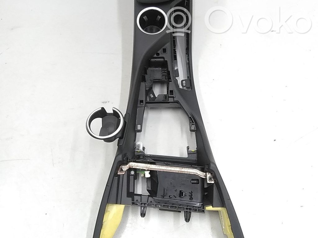 Armrest   51169285157