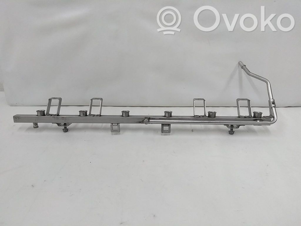 BMW 5 E60 E61 Fuel line pipe 