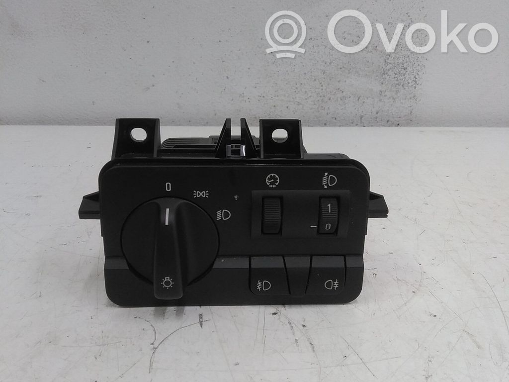 Light switch   61319133015