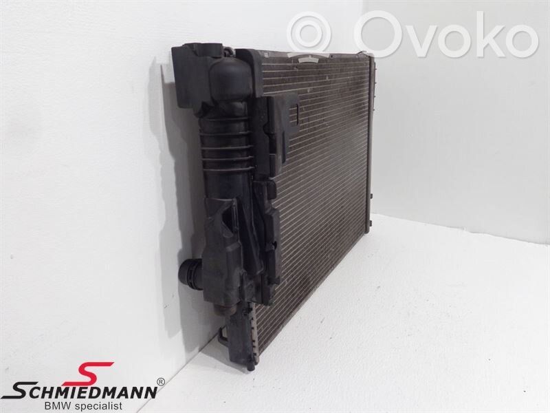BMW 3 E46 Coolant radiator 