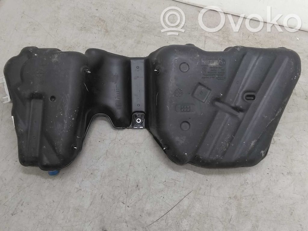 BMW 3 F30 F35 F31 Zbiornik paliwa 
