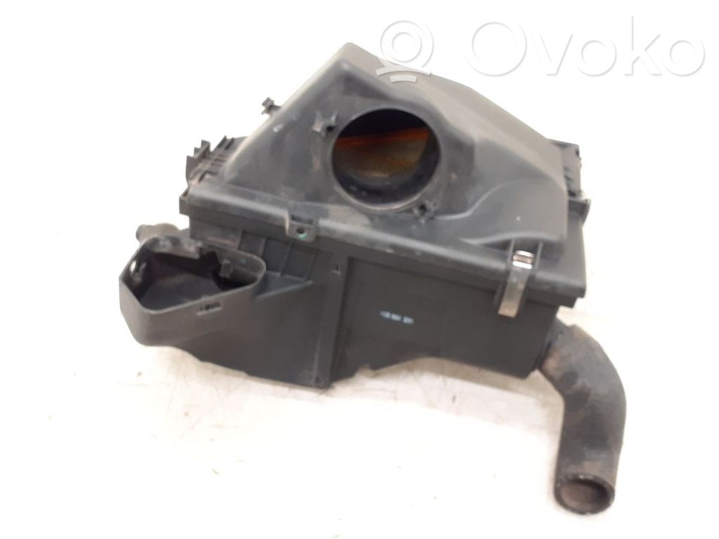 BMW 3 E90 E91 Air filter box 