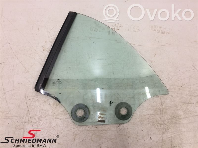 BMW 1 E81 E87 Rear side window 