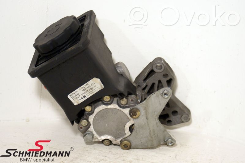 Ohjaustehostimen pumppu   32411095748