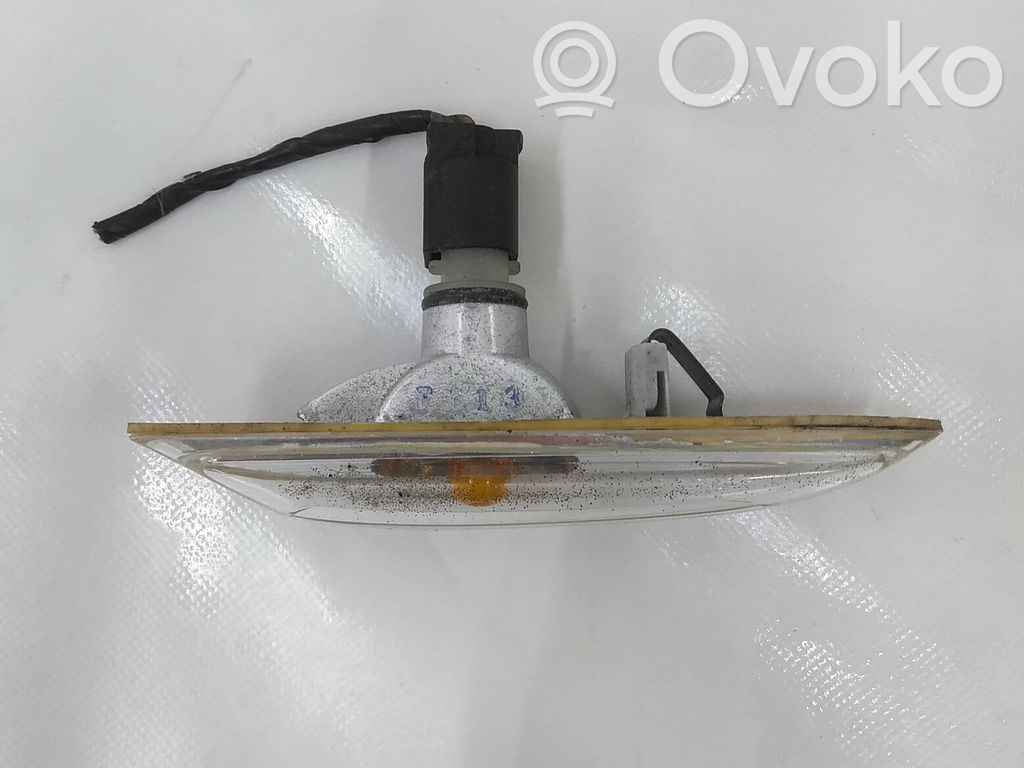 BMW 3 E46 Front fender indicator light 