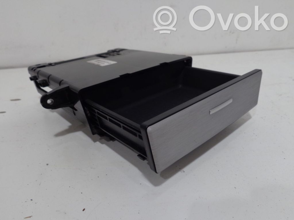 BMW 5 E60 E61 Rivestimento sottoporta/minigonna laterale 