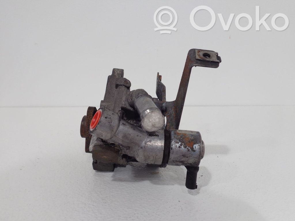 BMW 5 E60 E61 Power steering pump 