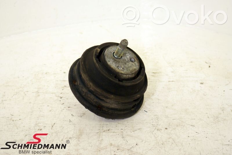 BMW 5 E39 Engine mount bracket 