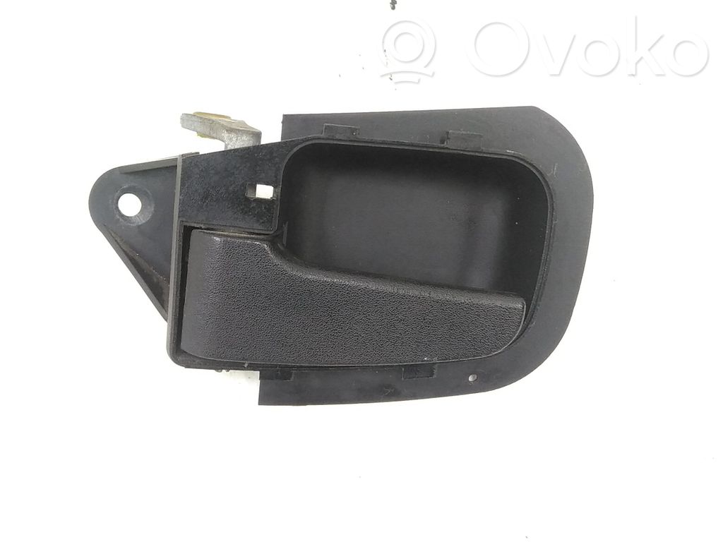 Manecilla interna puerta delantera   51211977539