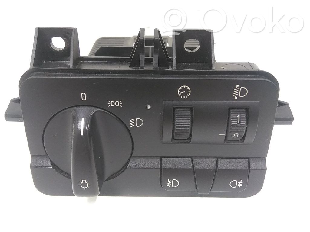 Light switch   61319133015