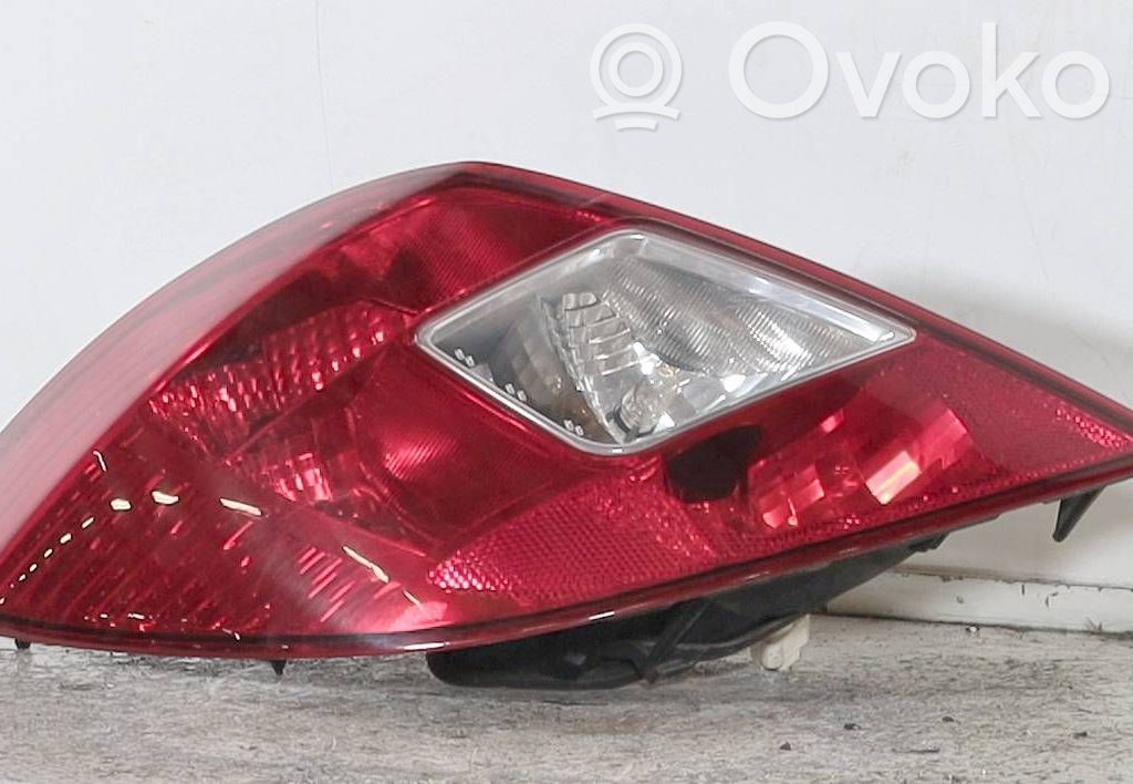 Opel Corsa D Lampă spate în caroserie 