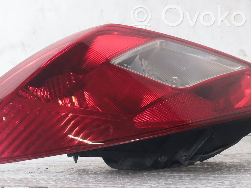 Opel Corsa D Lampă spate în caroserie 