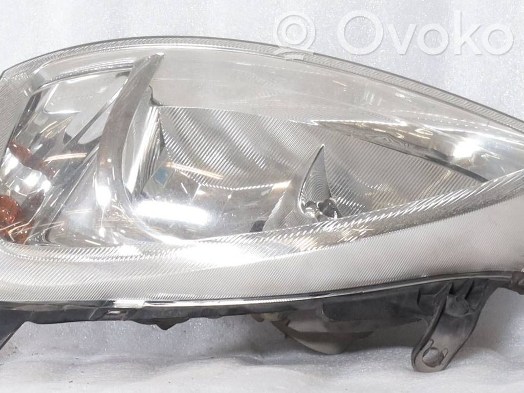Opel Corsa C Phare frontale 