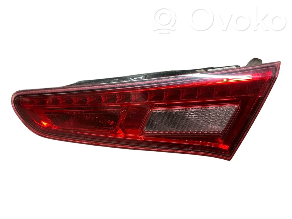 Alfa Romeo Giulietta Takaluukun takavalot 