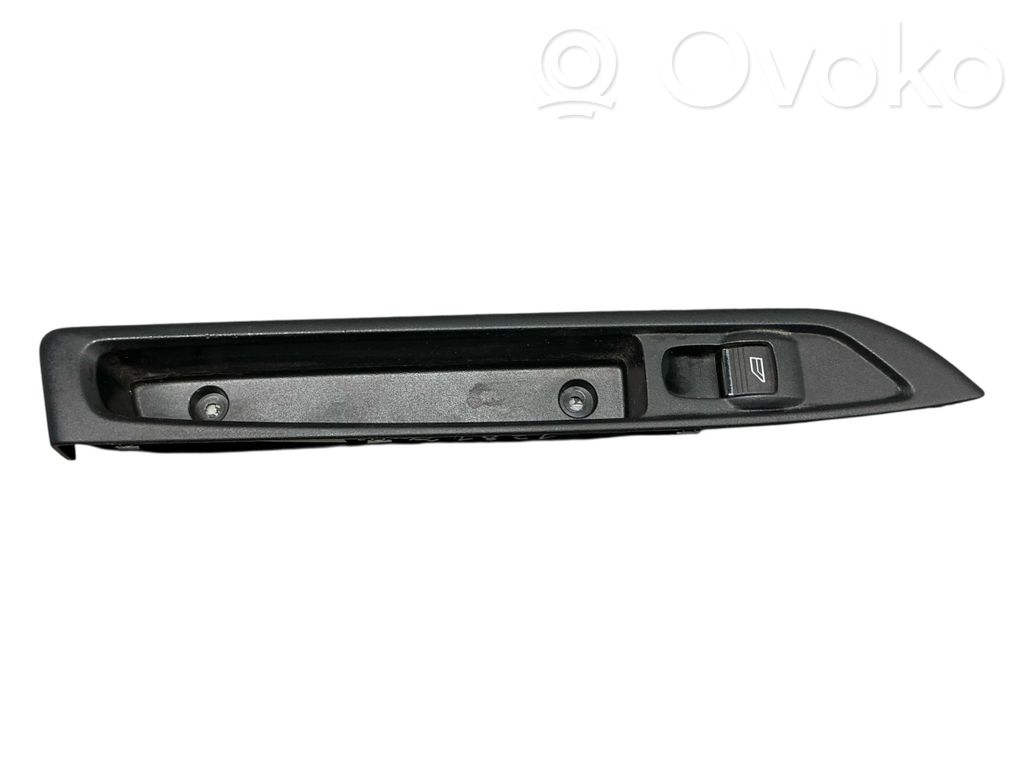 Ford B-MAX Przyciski szyb 