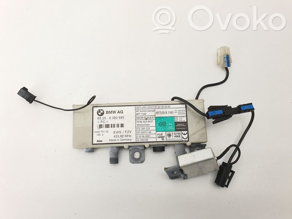 BMW 7 E38 Antenos stiprintuvas 