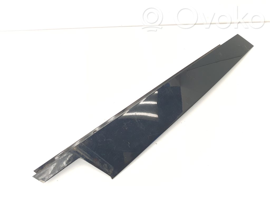 BMW 3 E90 E91 Etuoven lista (muoto) 