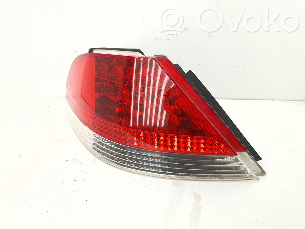 BMW 7 E65 E66 Galinis žibintas kėbule 