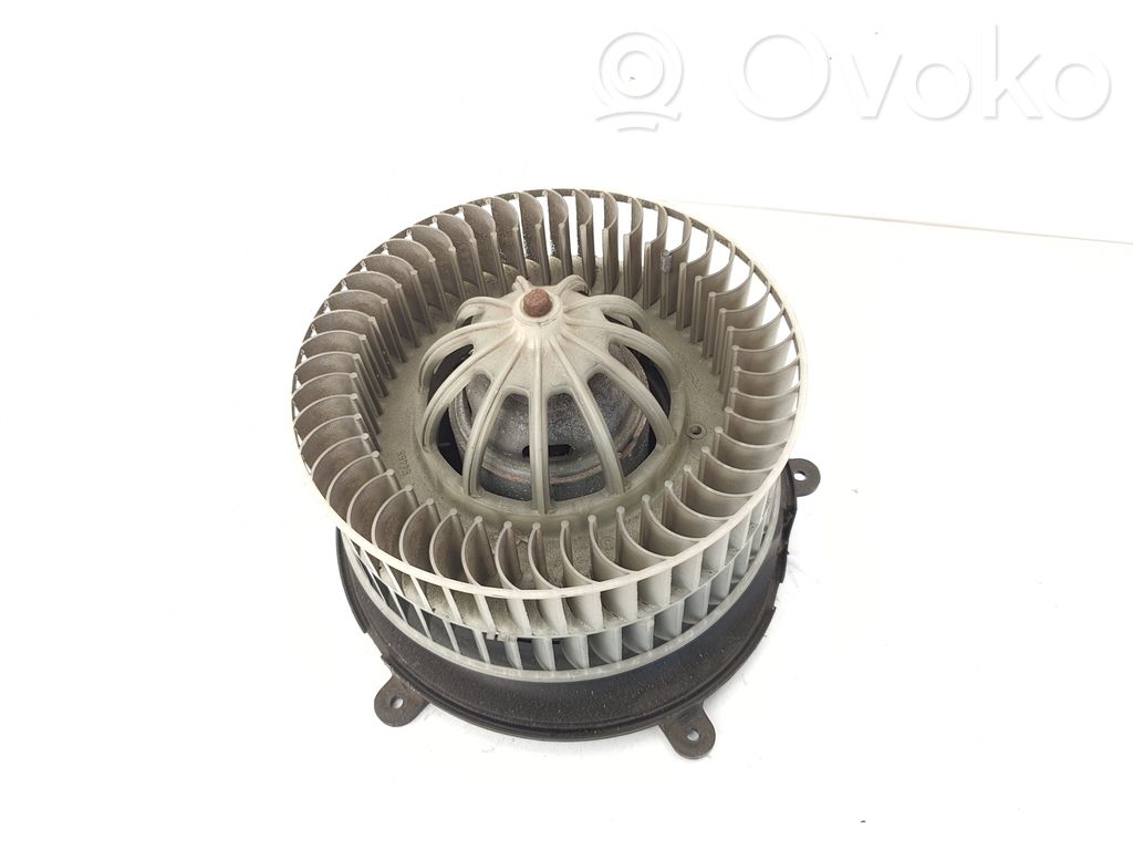 BMW 7 E65 E66 Heizungslüfter 