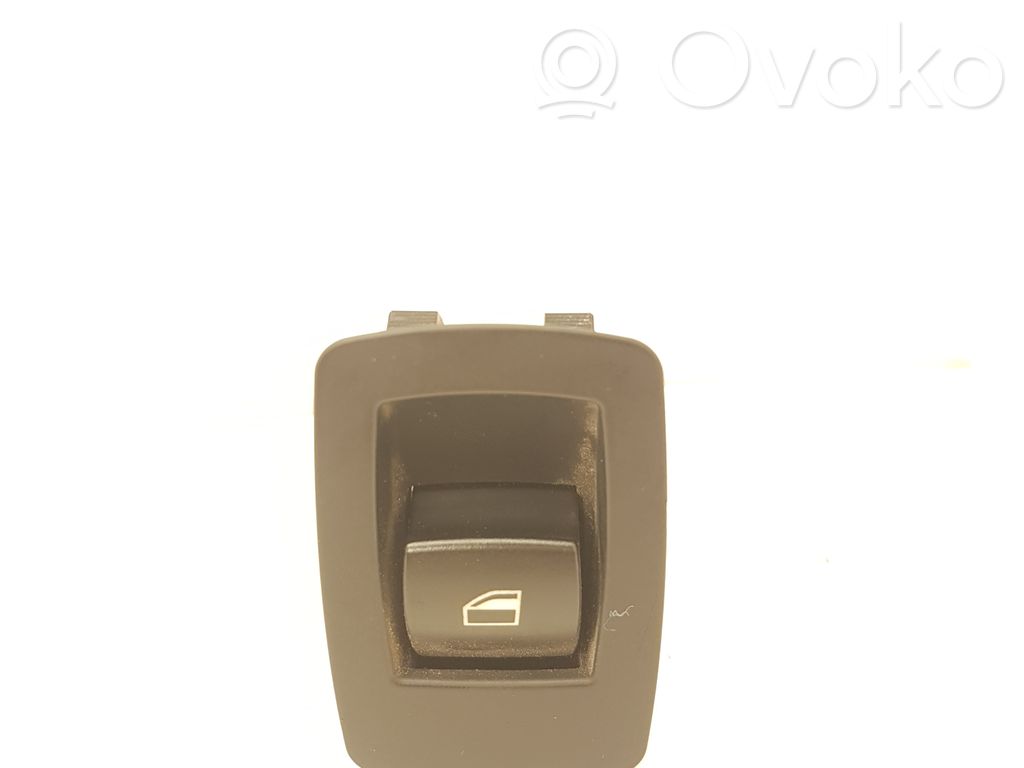 Comutator comandă geamuri electrice   6945874