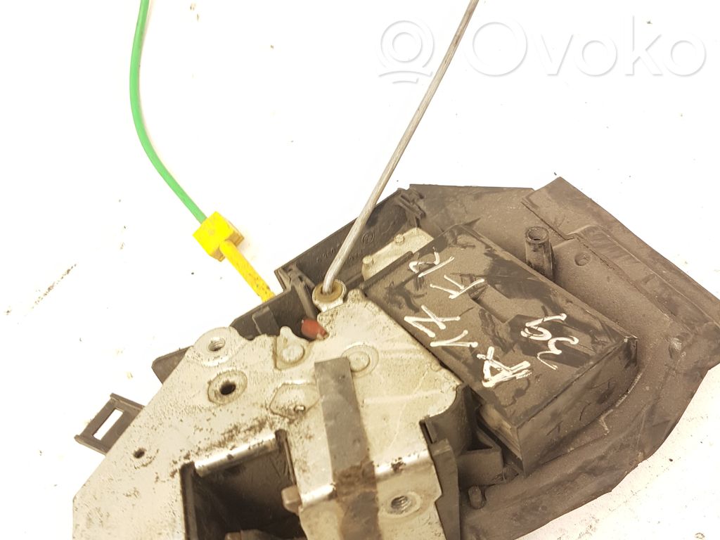 BMW 5 E39 Front door lock 