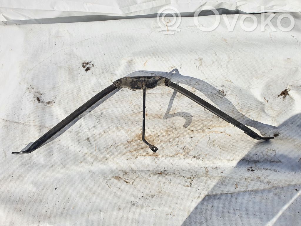BMW 7 E65 E66 Support, fixation radiateur 