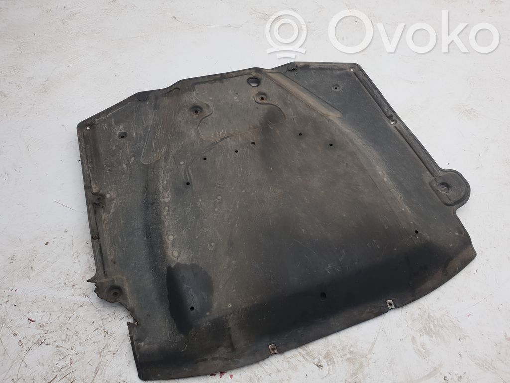 Volvo XC90 Engine splash shield/under tray 
