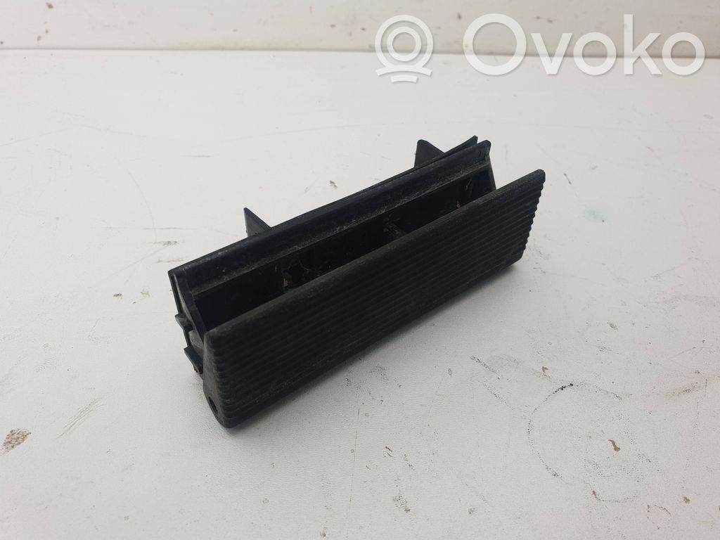 Tailgate/trunk/boot lock/catch/latch   8108852