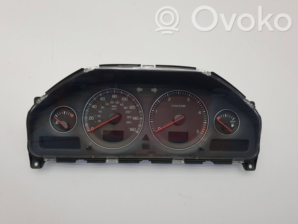 Volvo XC90 Speedometer (instrument cluster) 