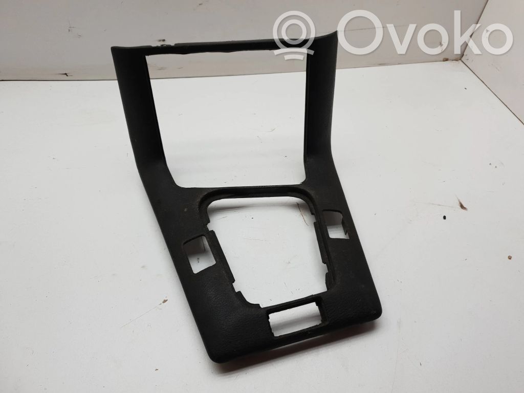 BMW 3 E36 Consola de plástico de la palanca de cambios 