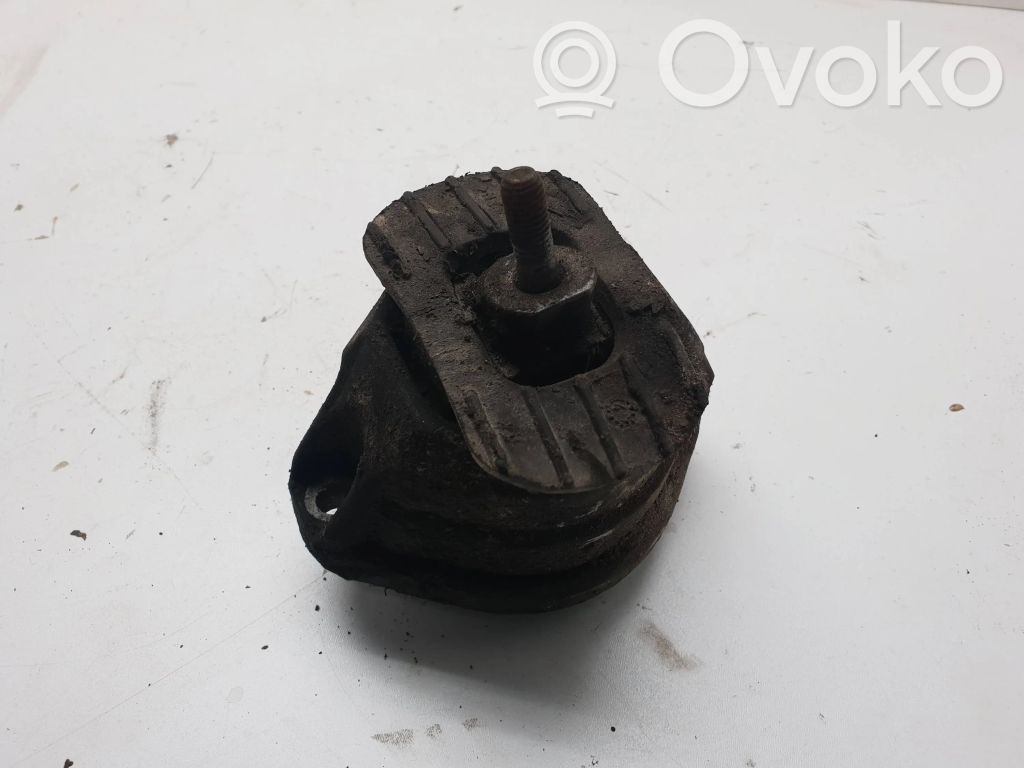 Подушка двигателя